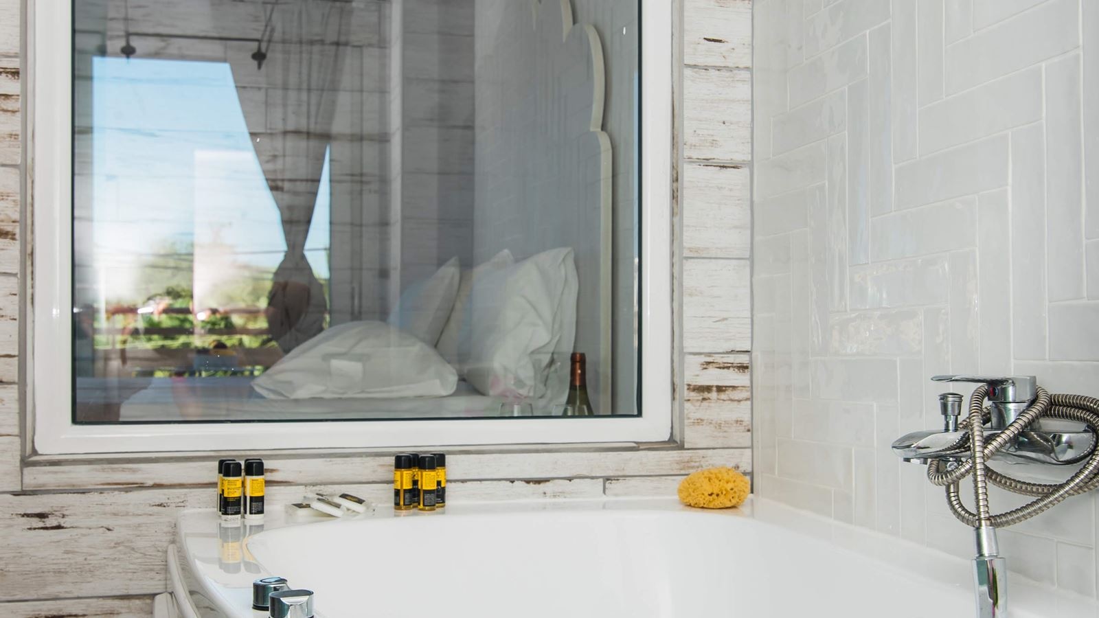 rooms-suite-junior-double-balcony-or-terrace