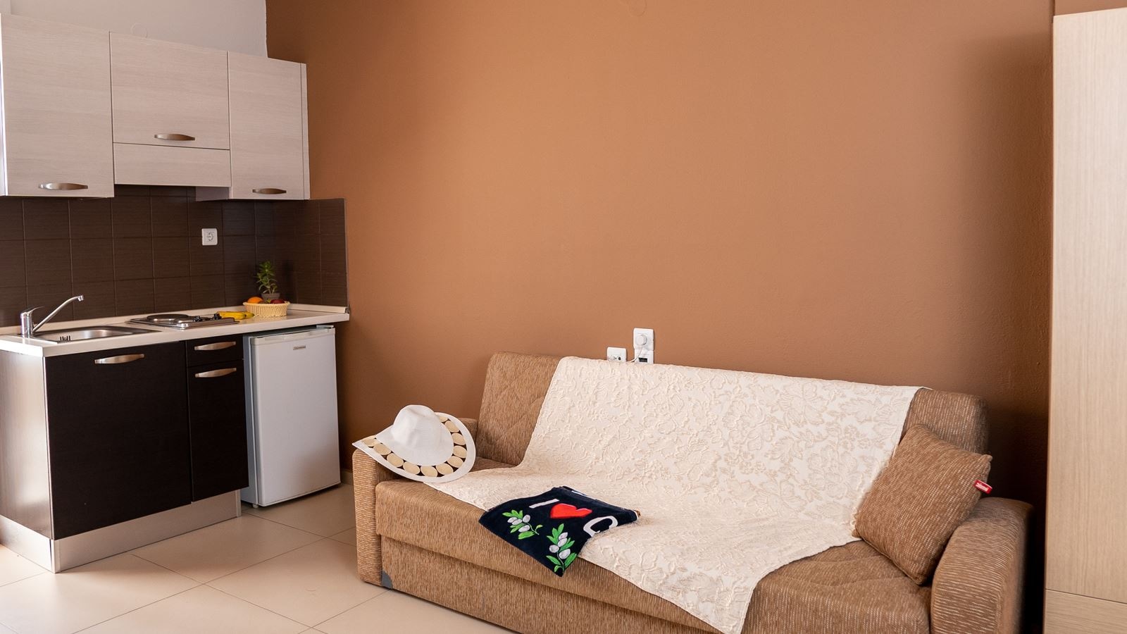 rooms-apartment-triple