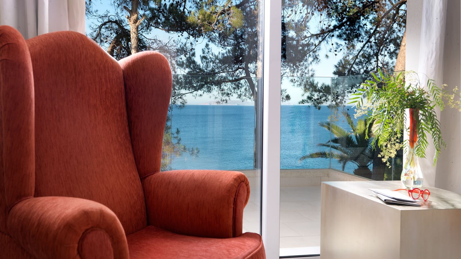 rooms-exclusive-family-1-bedroom-suite-sea-view