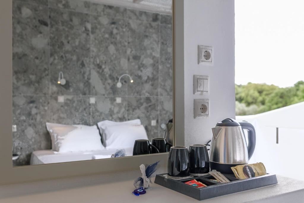 rooms-bliss-jacuzzi-room