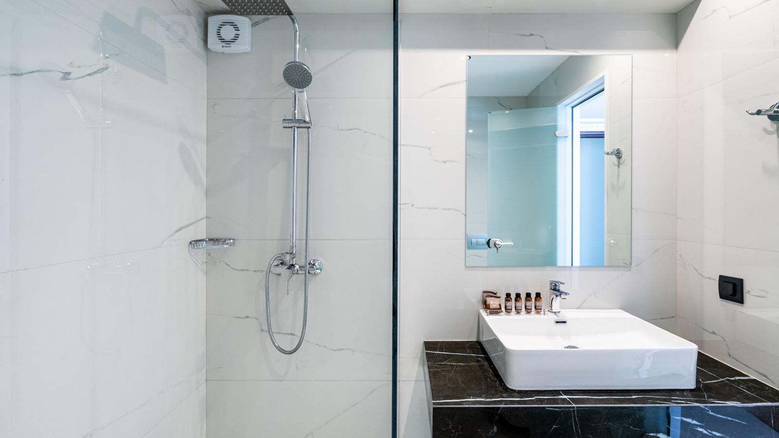 rooms-executive-suite