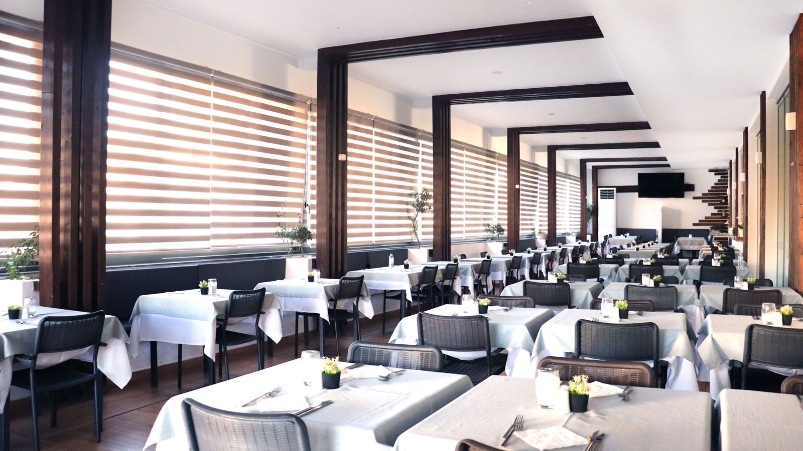 restaurants-main-restaurant