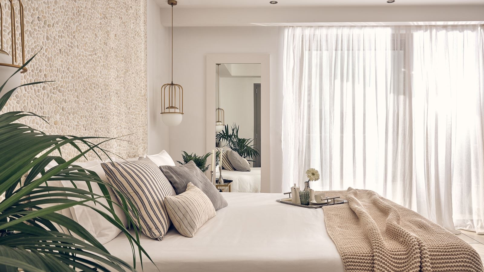 rooms-superior-double-room-side-sea-view