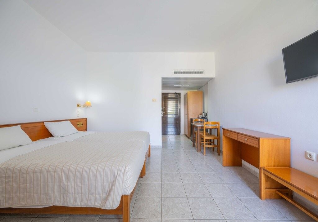 rooms-standard-double-room