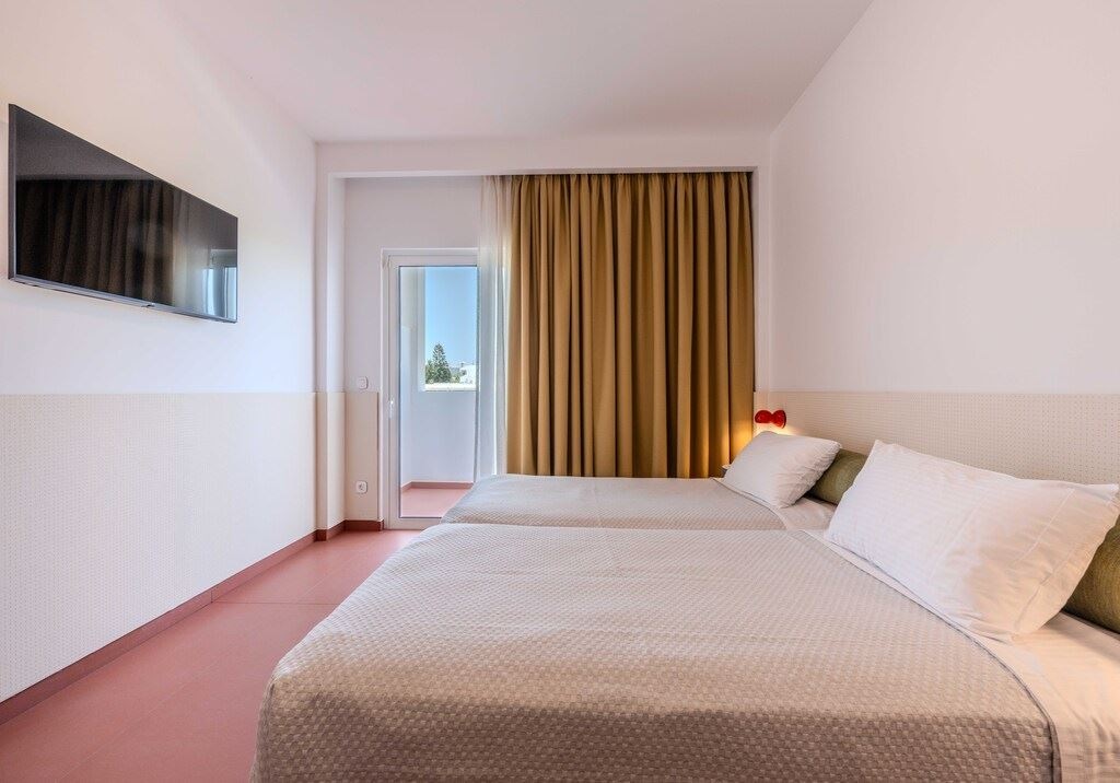 rooms-king-double-garden-view