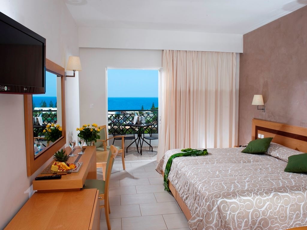 rooms-superior-double-room-sea-view-balcony-or-terrace