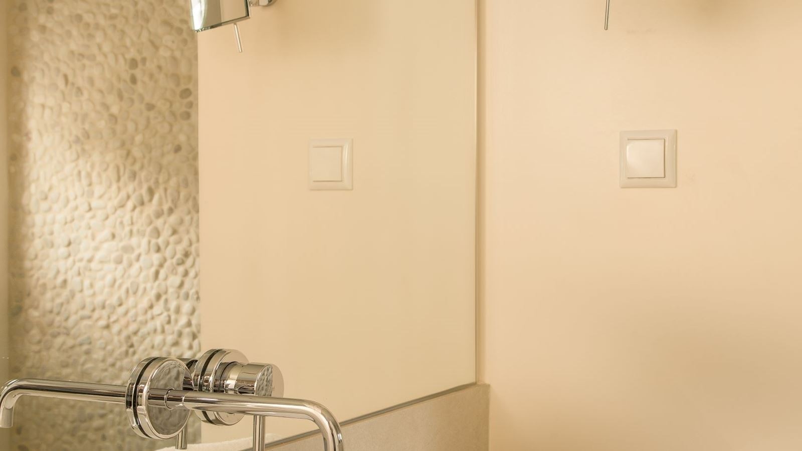 rooms-superior-panorama-bungalow-suite-with-jacuzzi