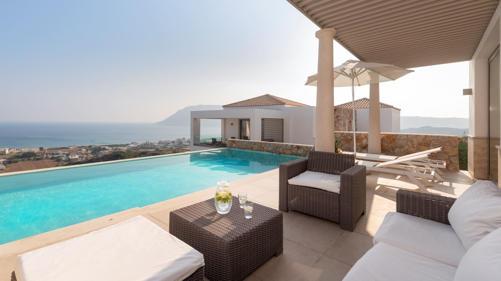 rooms-infinity-suite-sea-view-private-pool