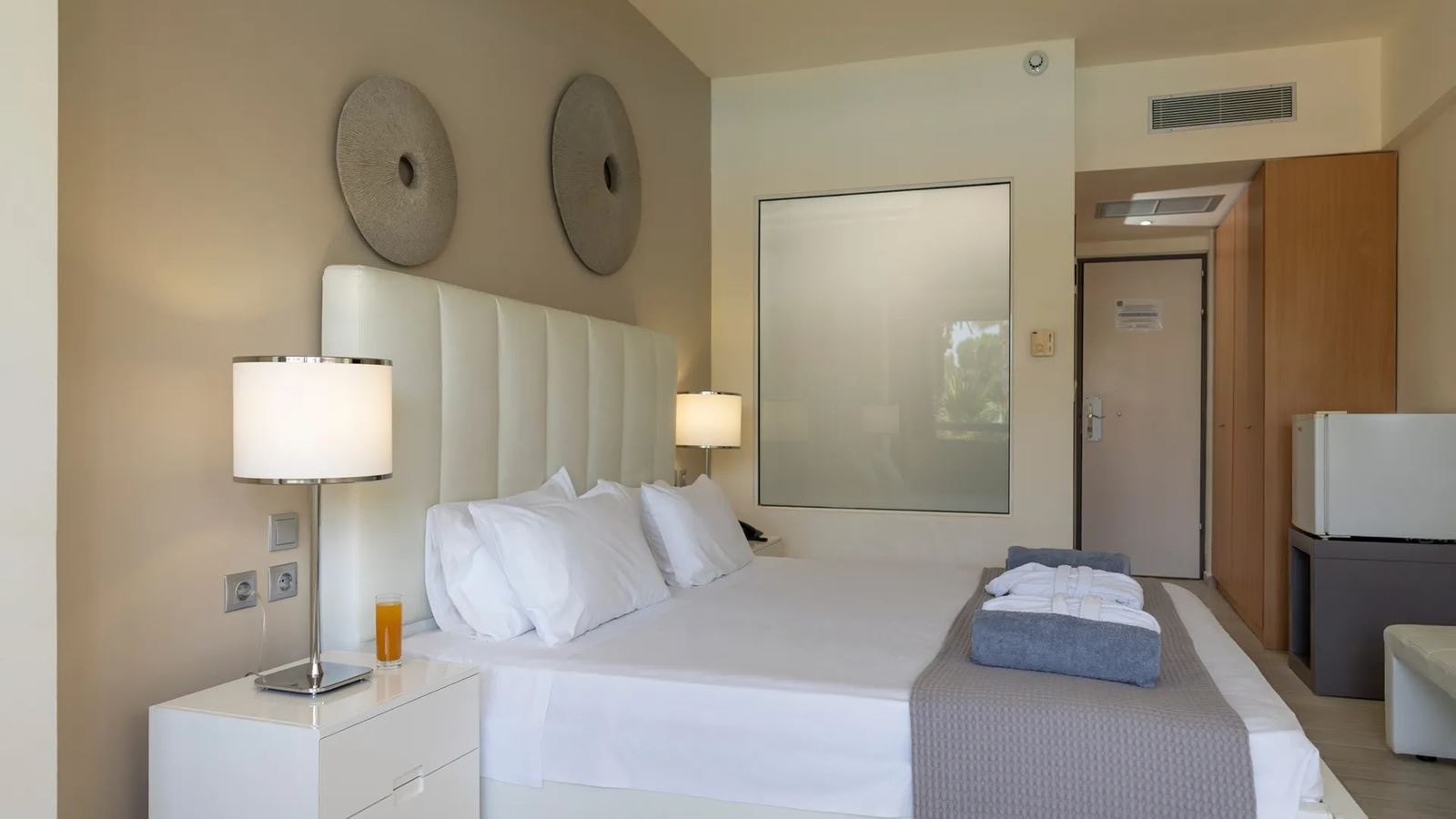 rooms-double-gardenview-balcony