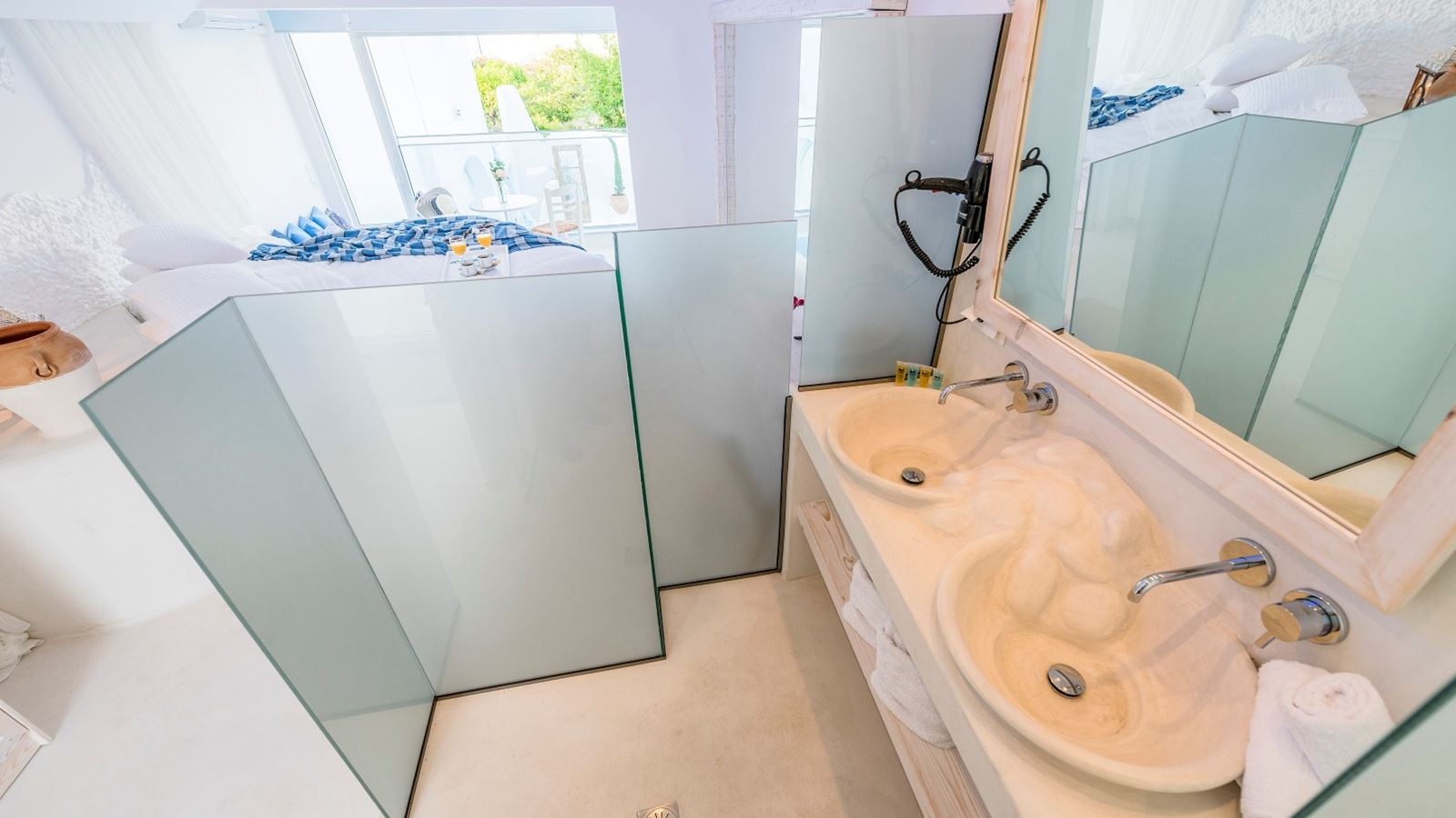 rooms-suite-private-pool