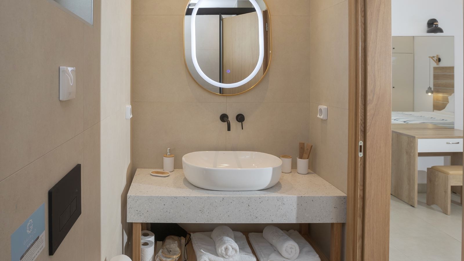 rooms-double-superior-studio-balcony-or-terrace