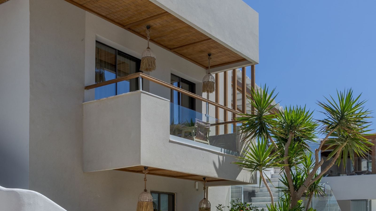 rooms-luxury-grand-suit-sea-view-terrace