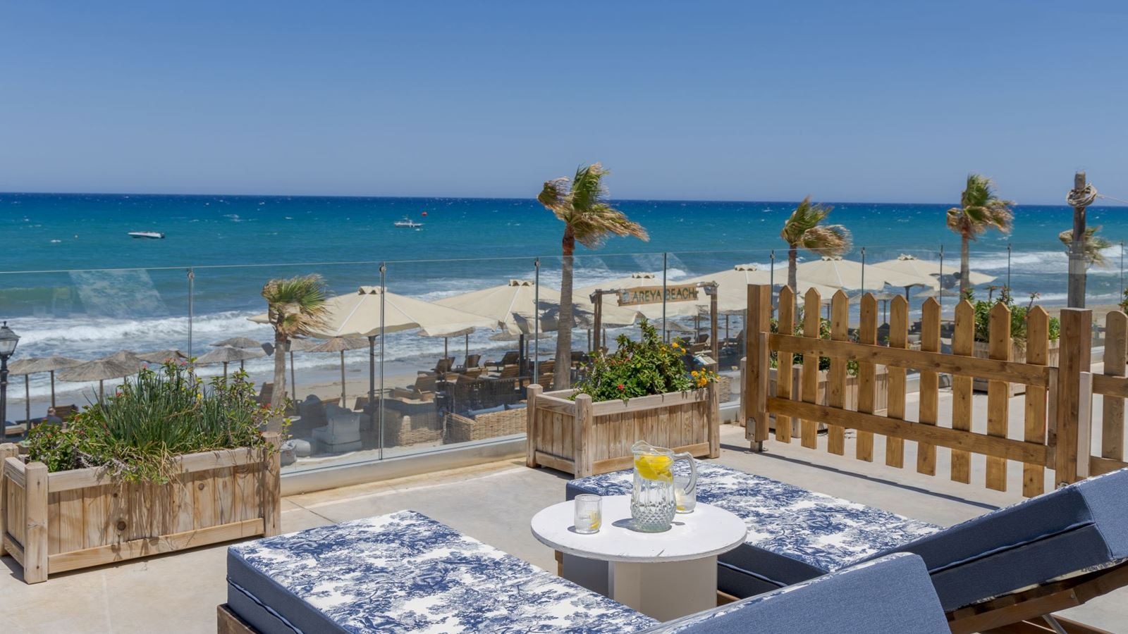 rooms-luxury-grand-suit-sea-view-terrace