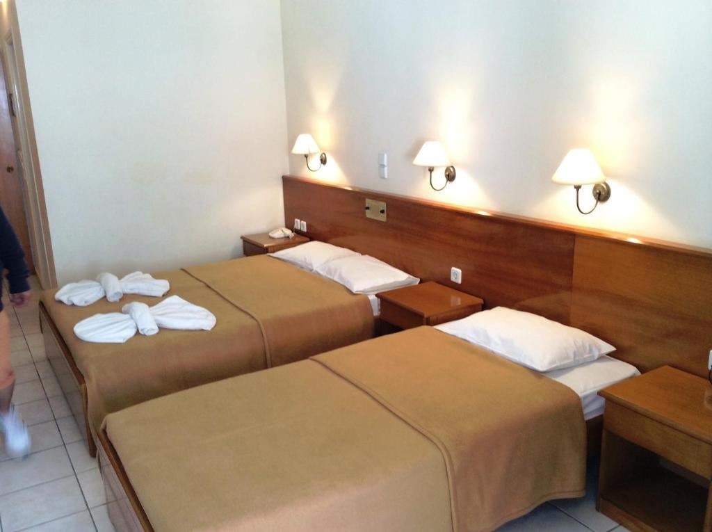 rooms-room-triple-side-sea-view