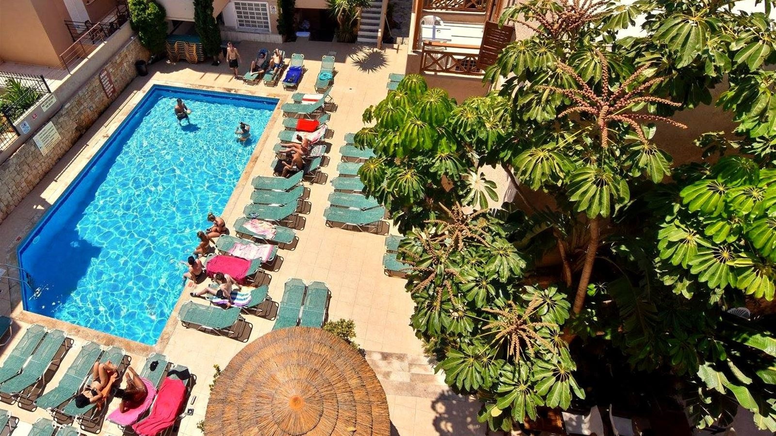 pools-outdoor-pool
