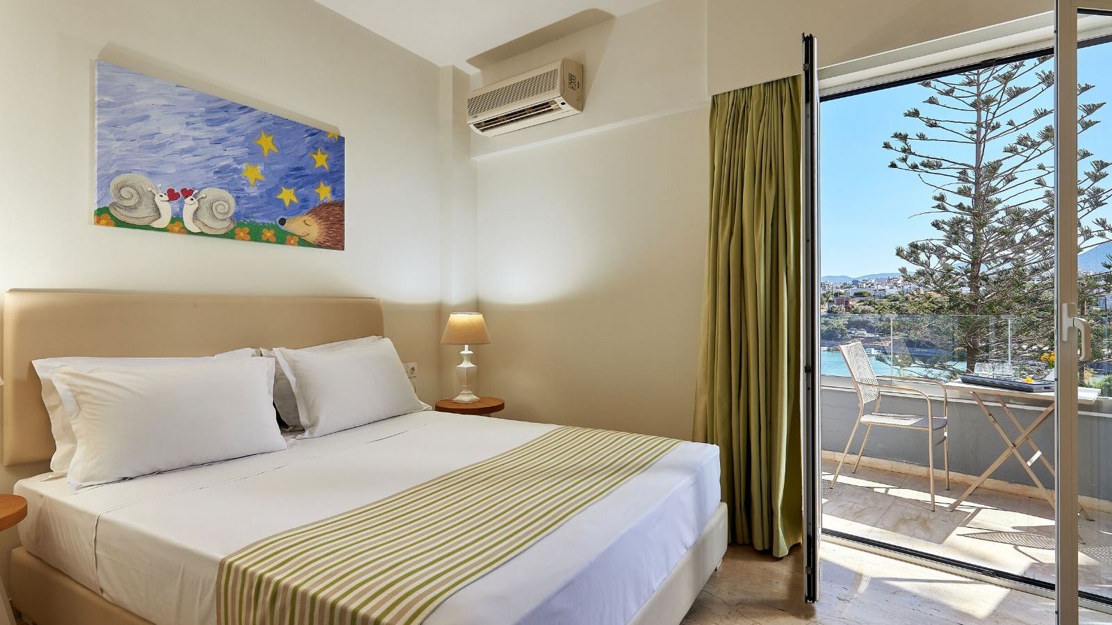 rooms-superior-double-room