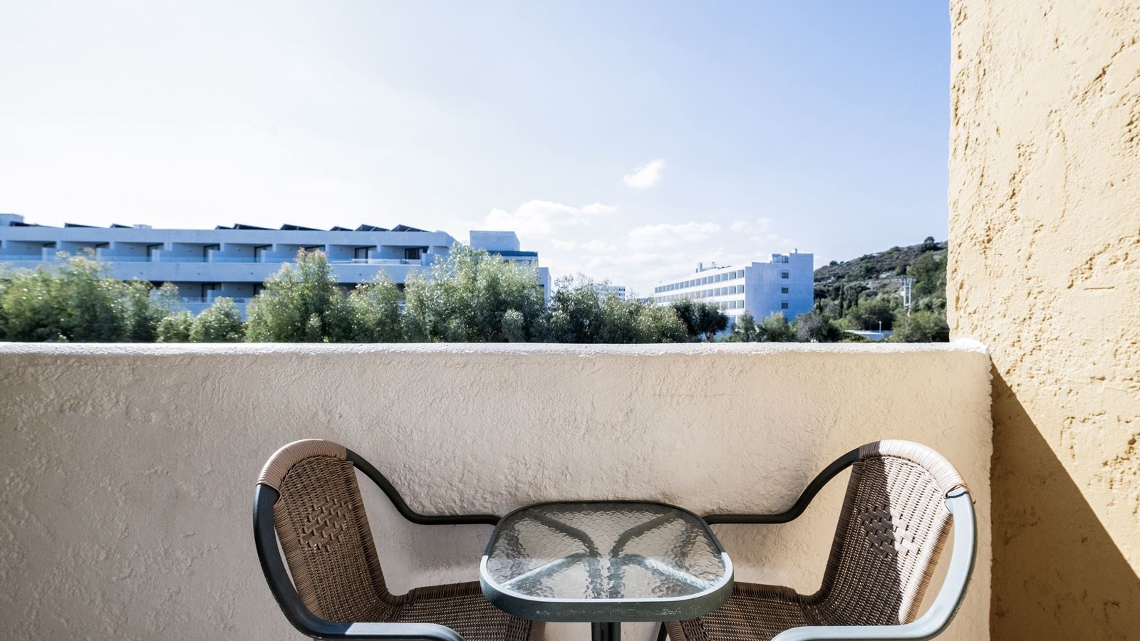 rooms-superior-room-garden-view