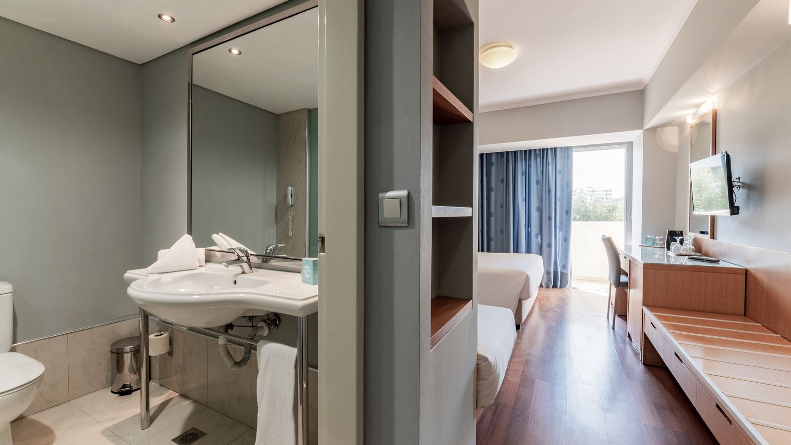 rooms-superior-room-garden-view