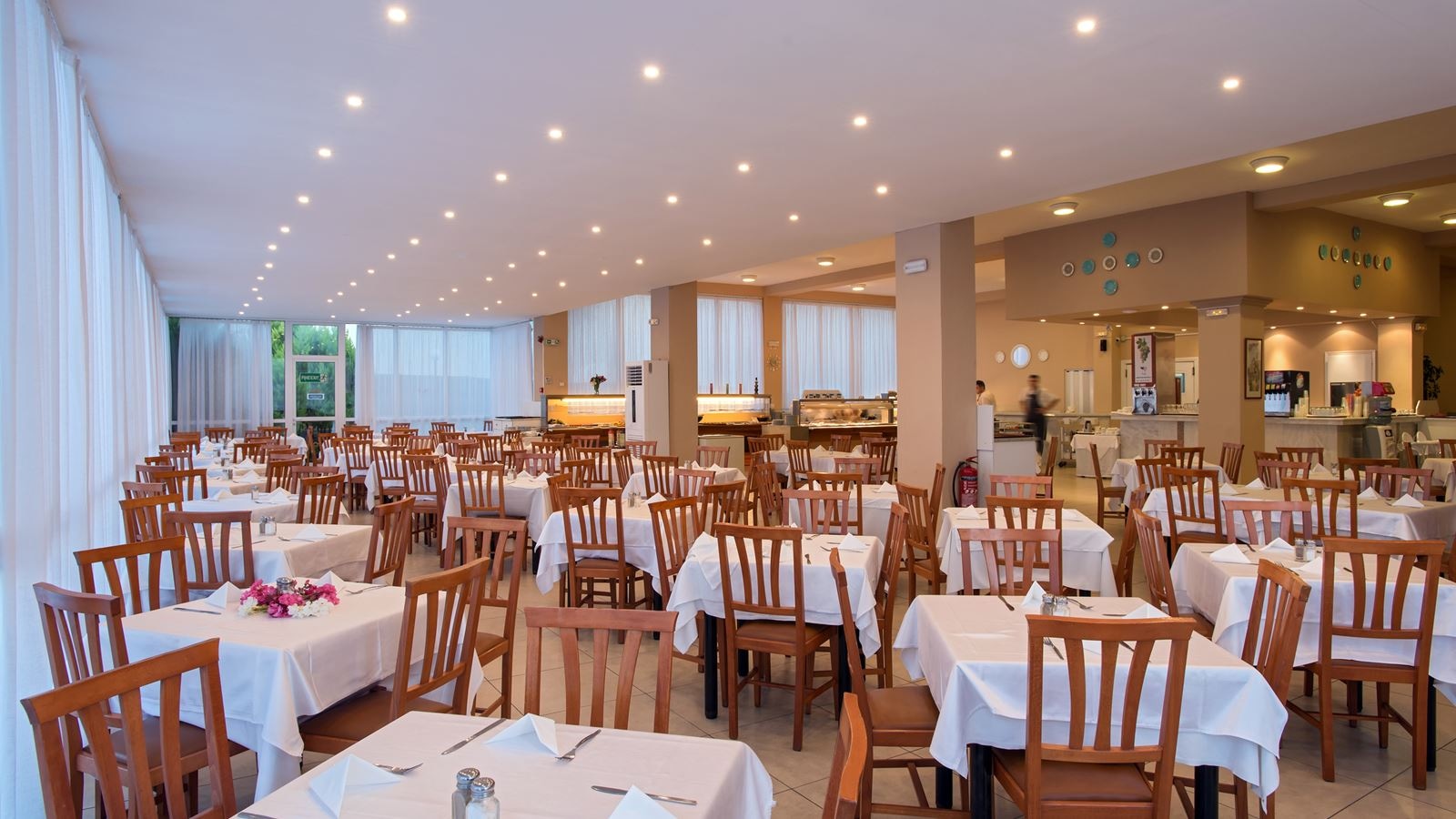 restaurants-main-restaurant