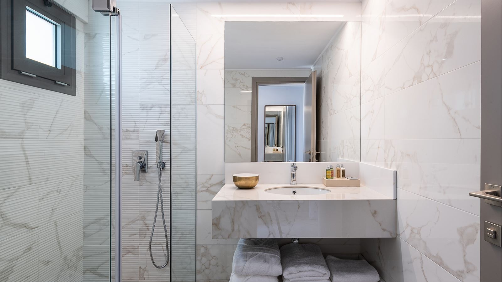 rooms-standard-double-room-garden-view