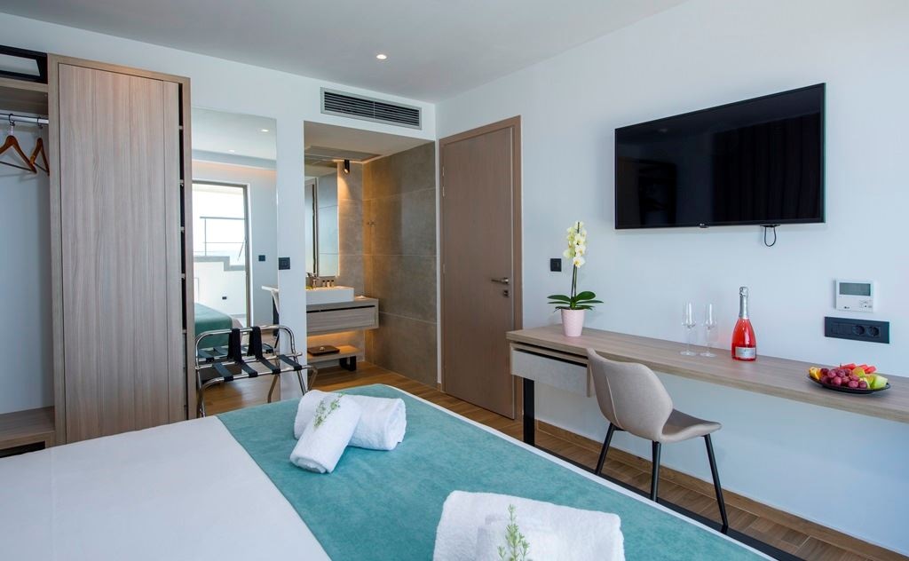 rooms-executive-with-private-pool