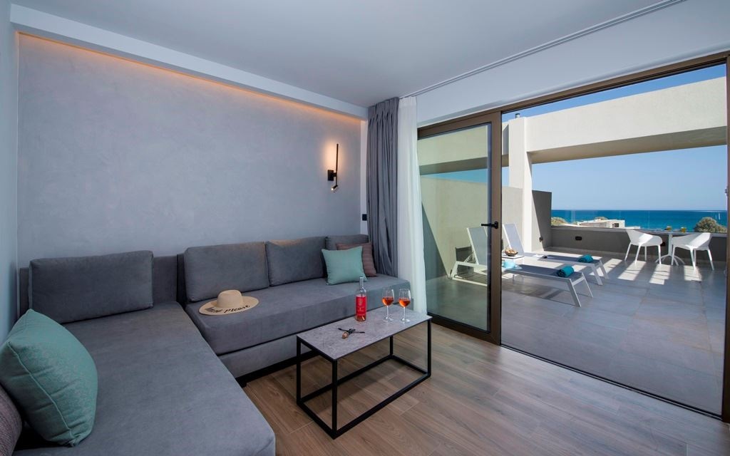 rooms-executive-with-private-pool