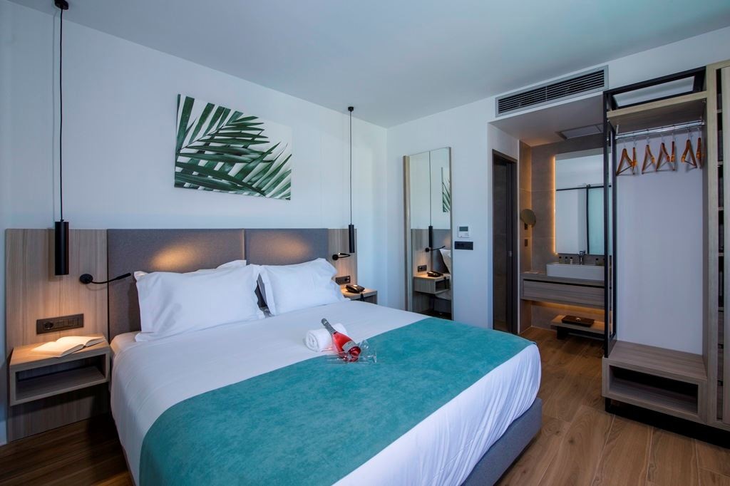 rooms-superior-double-room