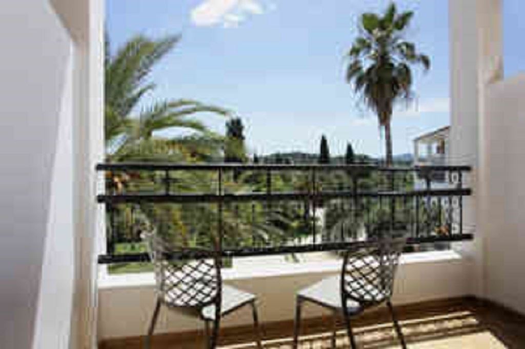 rooms-superior-double-garden-view