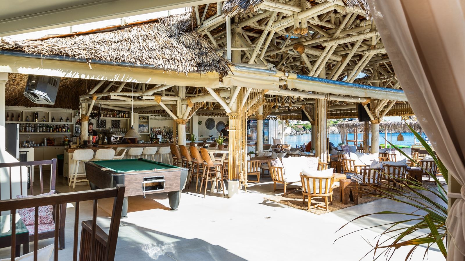 bars-nostos-coctail-bar