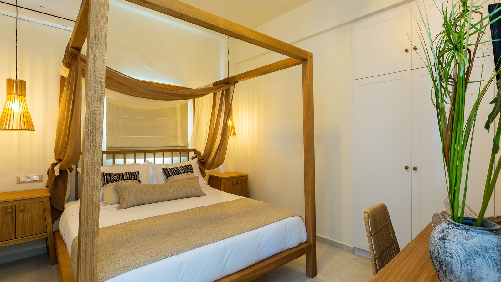 rooms-superior-room-side-sea-view