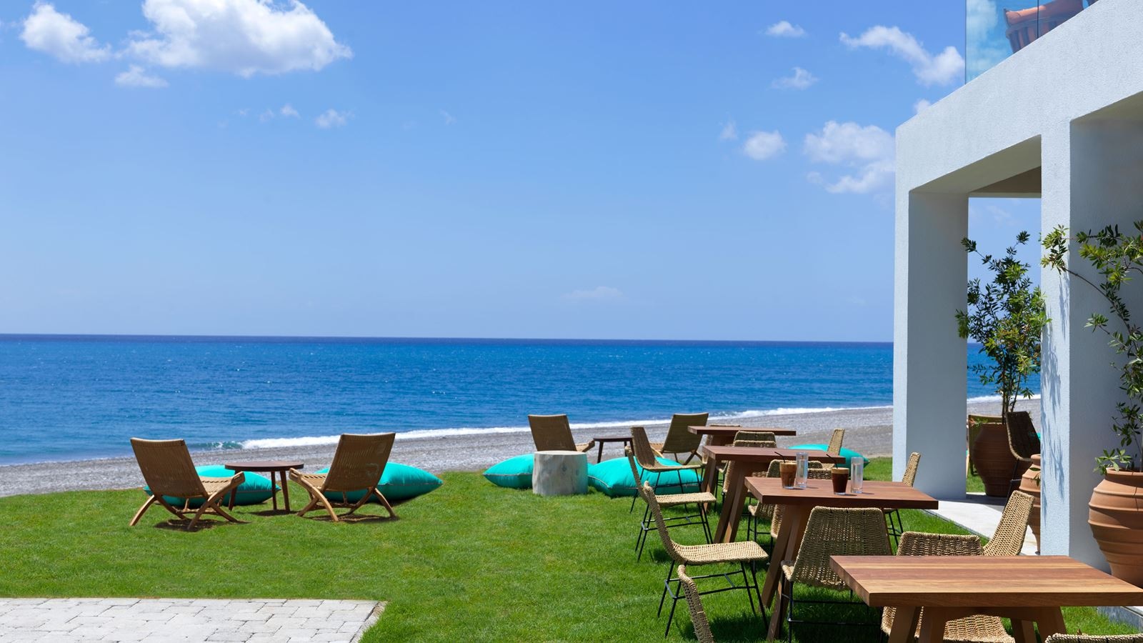restaurants-bhodi-beach-bar