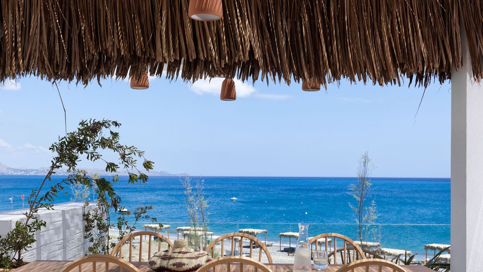 restaurants-bhodi-beach-bar