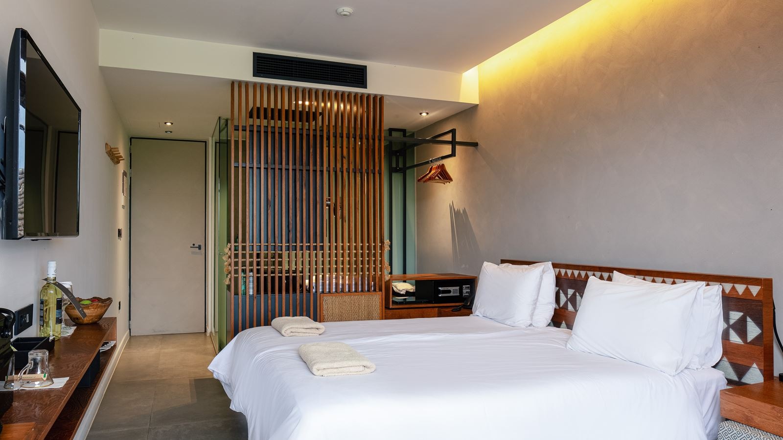 rooms-superior-room-garden-level-with-outdoor-jetted-tub