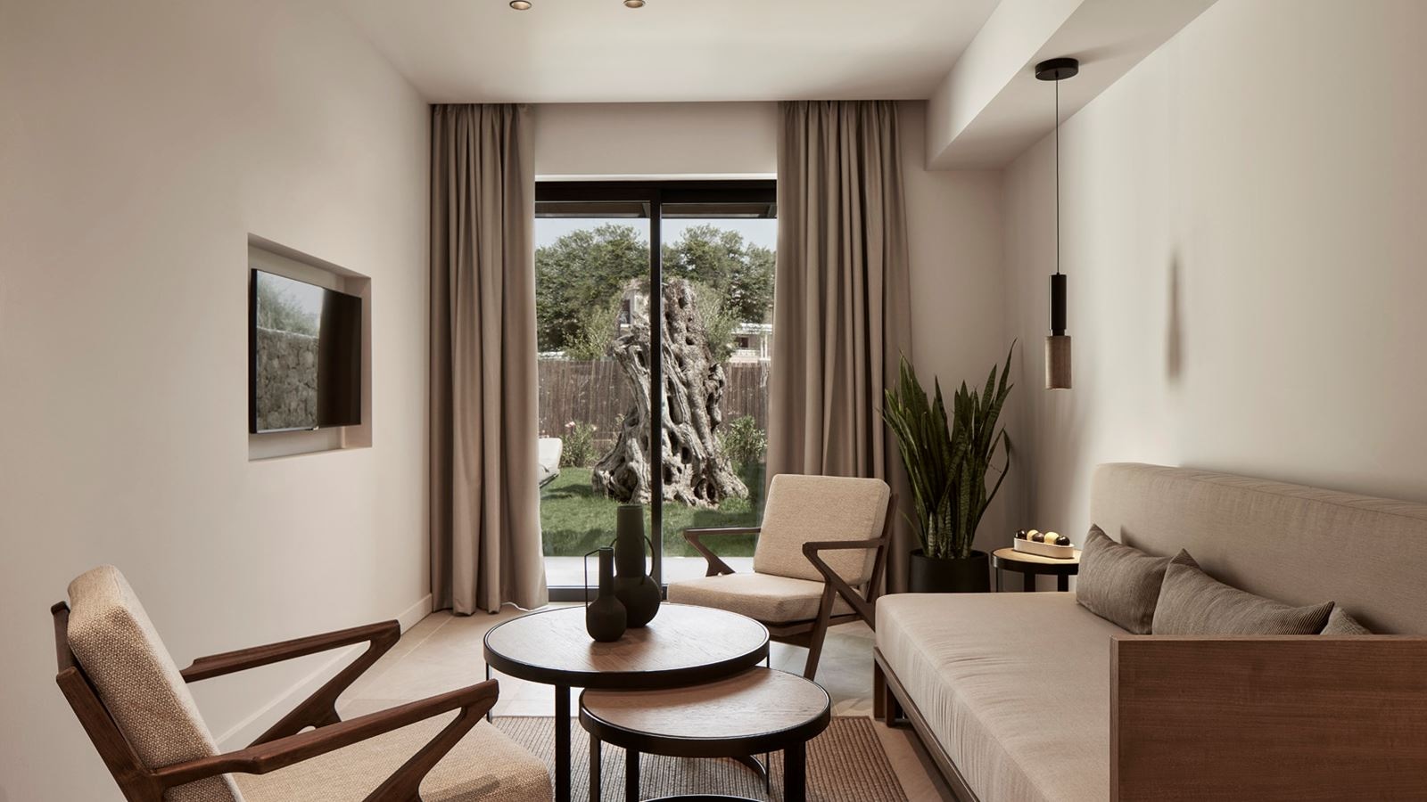 rooms-suite-premium-2-bedrooms-garden-view-private-pool