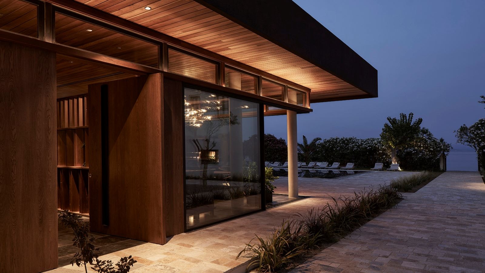 restaurants-flya-all-day-resto