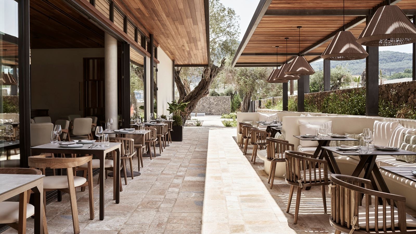 restaurants-flya-all-day-resto