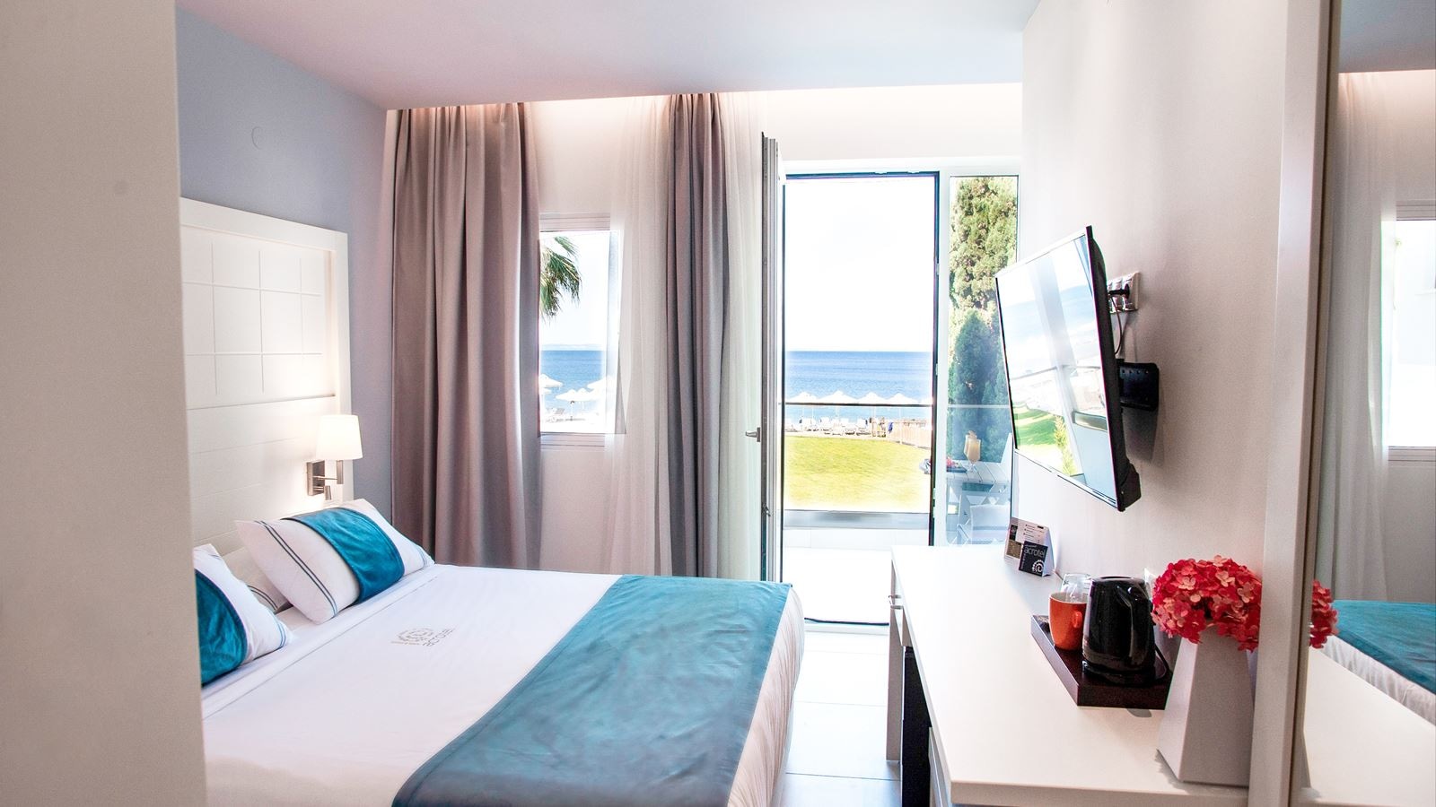 rooms-superior-room-sea-view