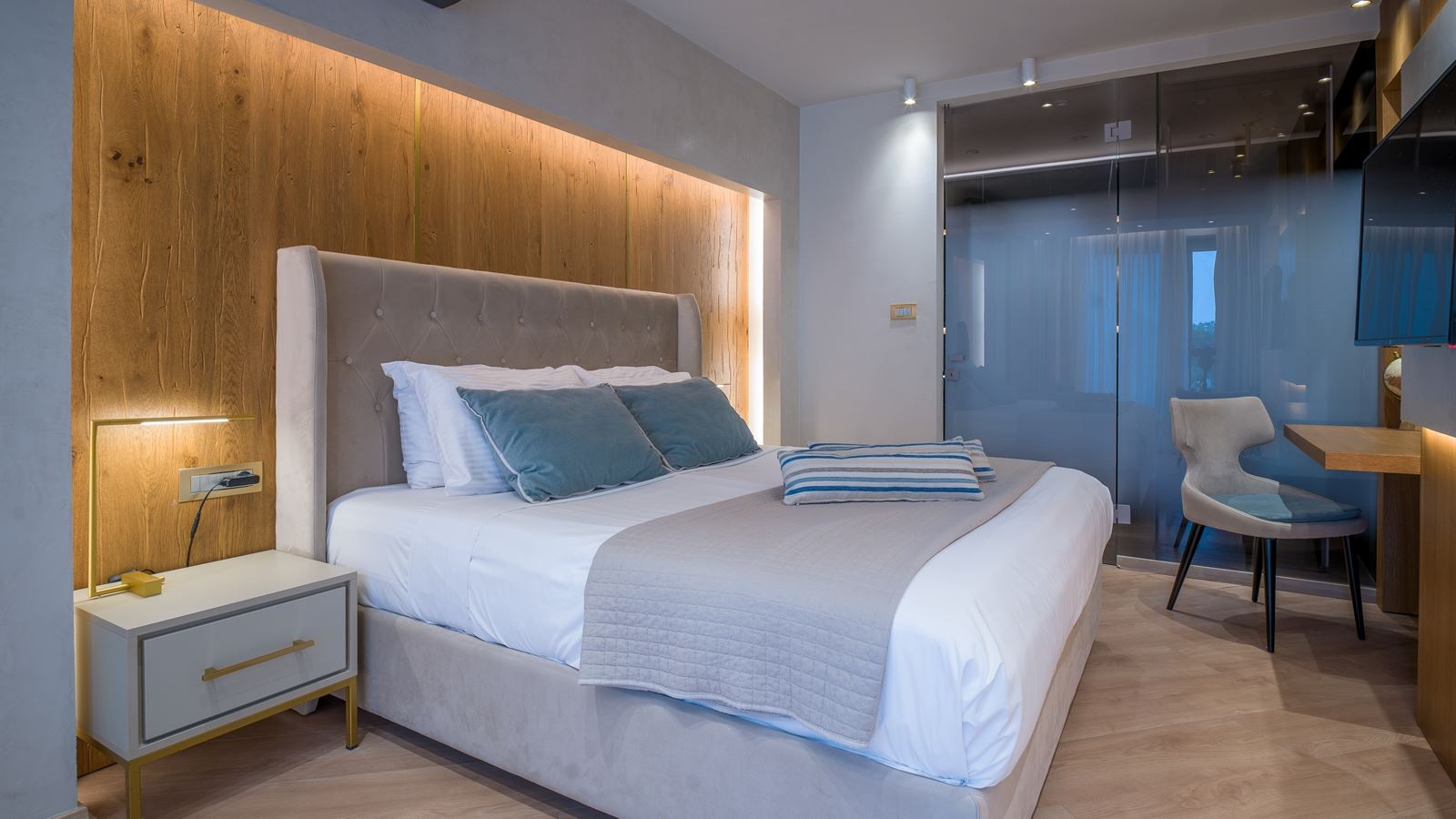 rooms-executive-suite-sea-view