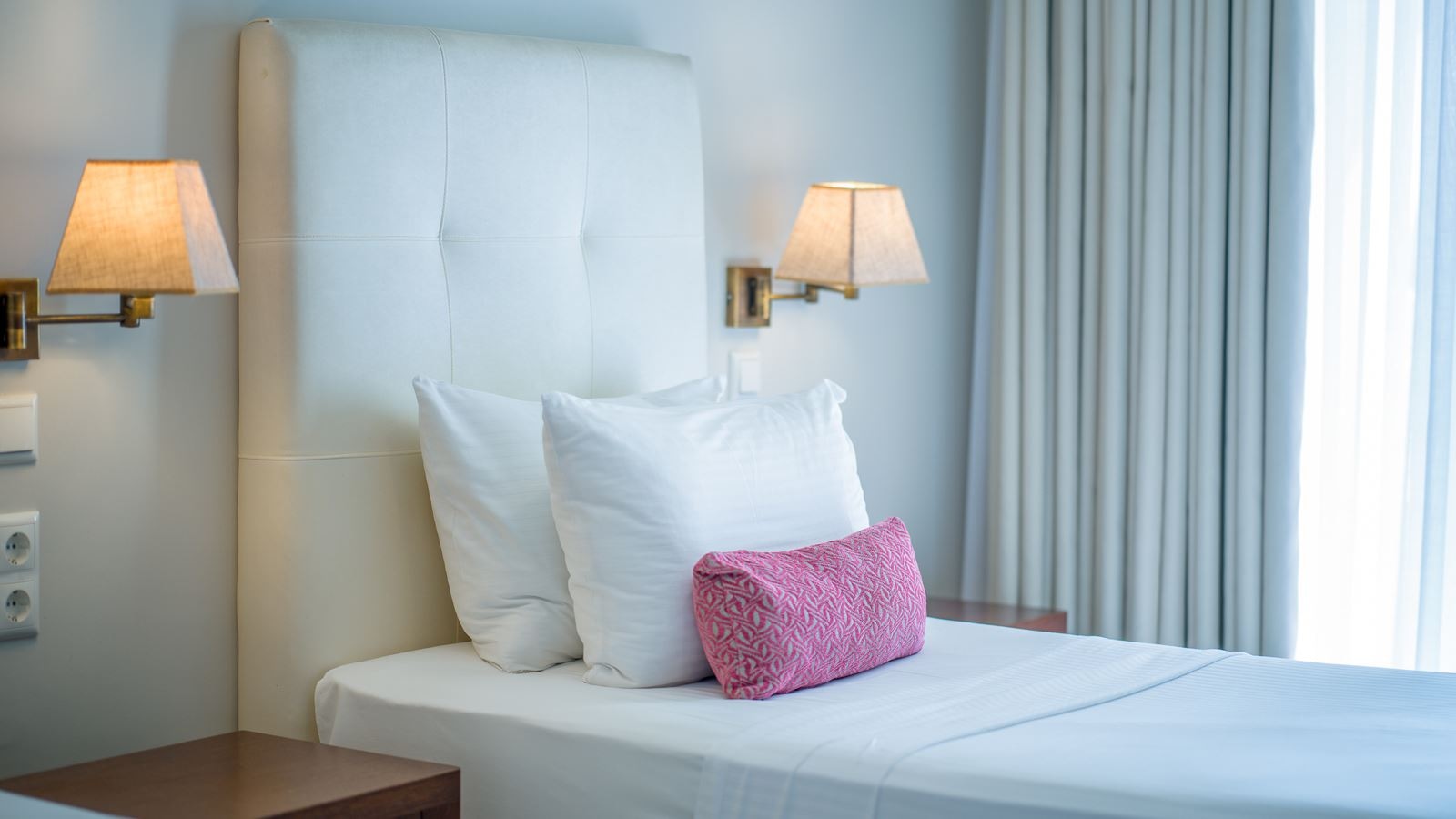 rooms-triple-standard-room