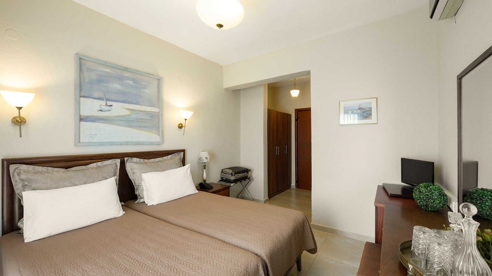 rooms-double-standard-room