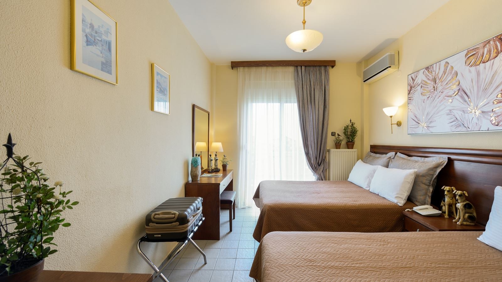 rooms-triple-standard-room