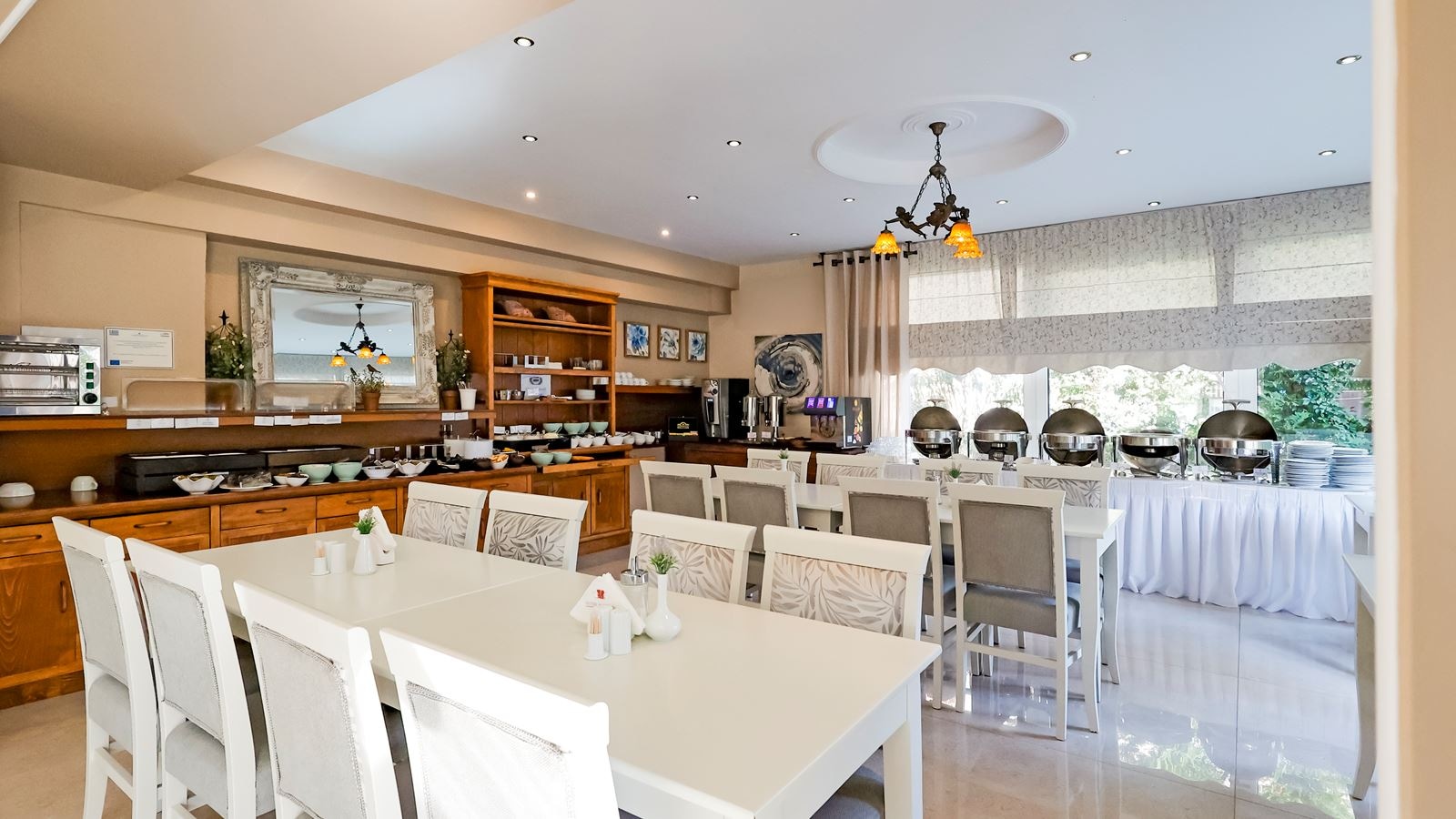 restaurants-breakfast-area