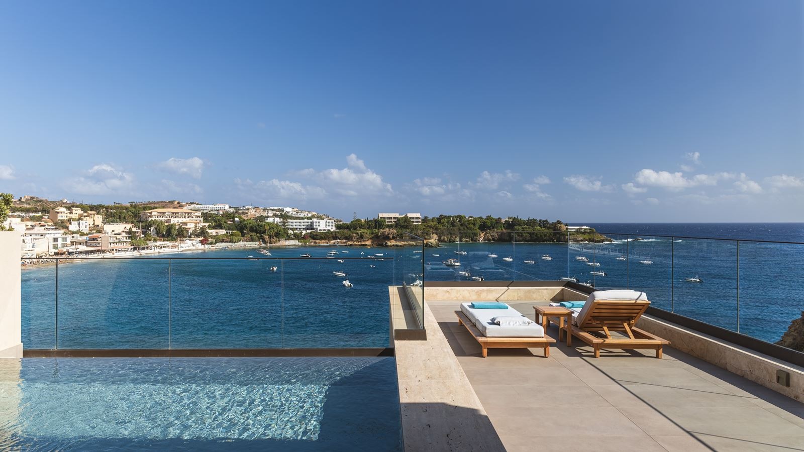 rooms-ruby-ambassador-suite-plunge-pool-sea-view