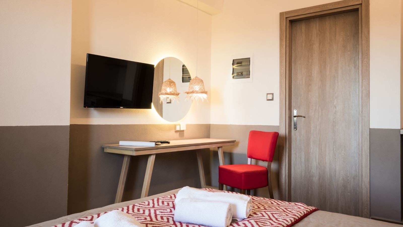 rooms-economy-studio-semibasement