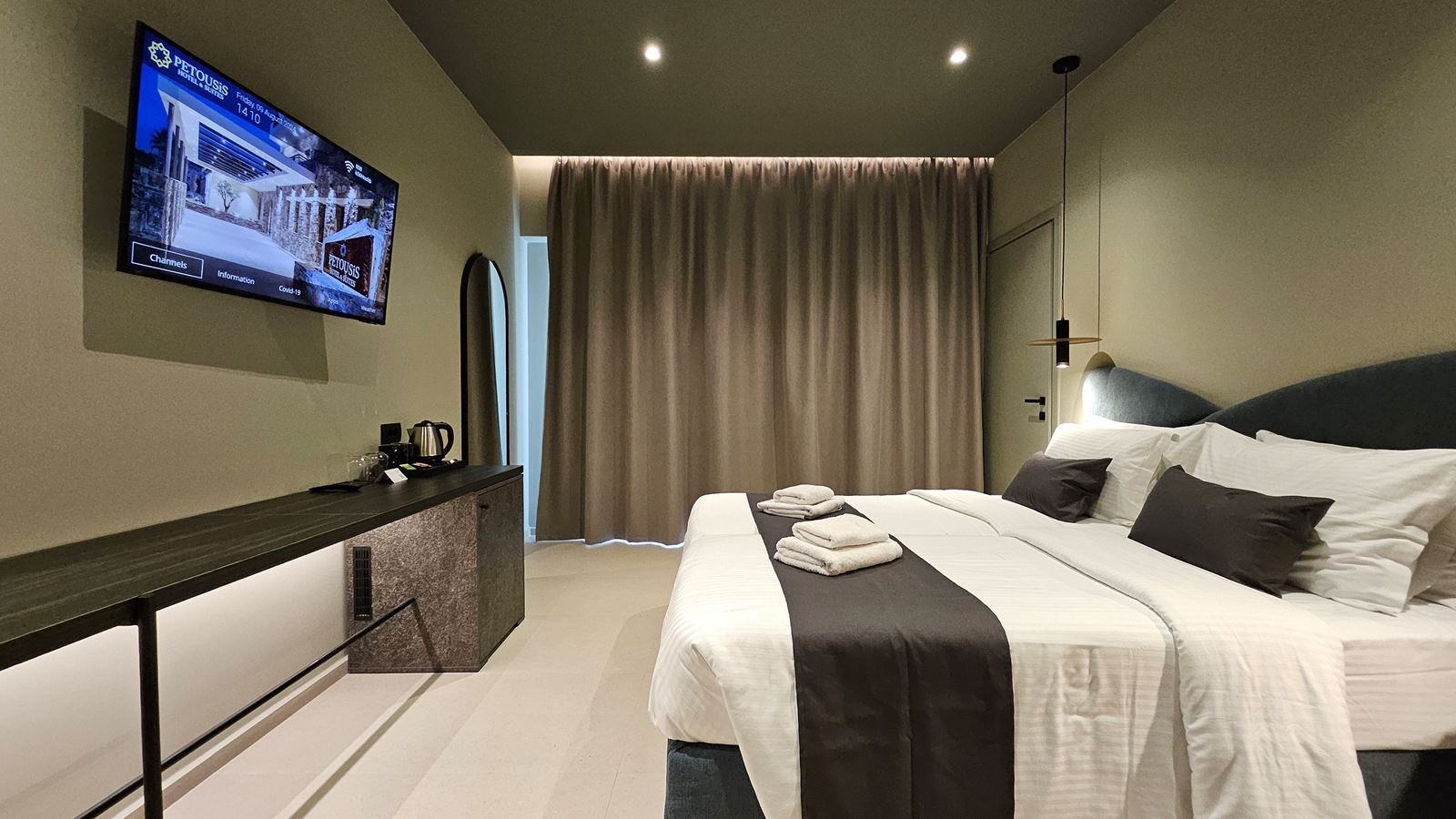 rooms-room-superior-double-jacuzzi