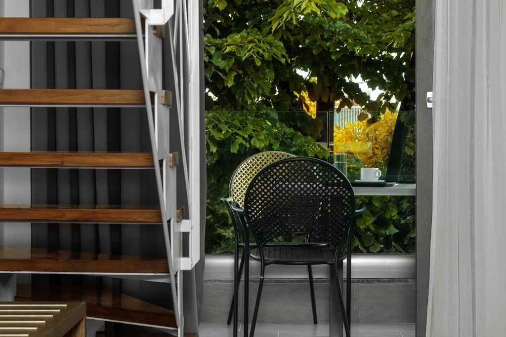 rooms-split-level-apartment