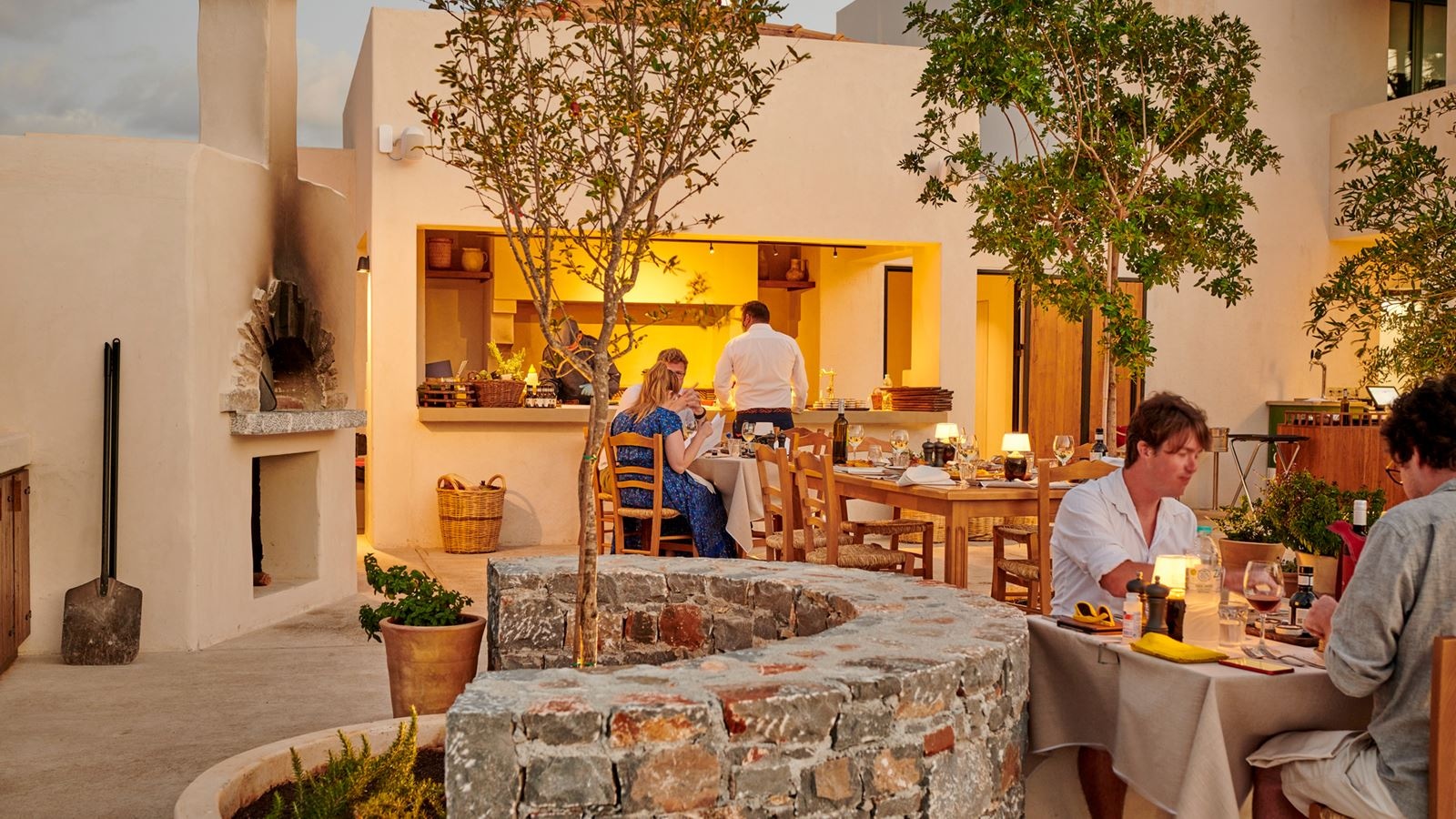 restaurants-rodies-traditional-cretan-restaurant