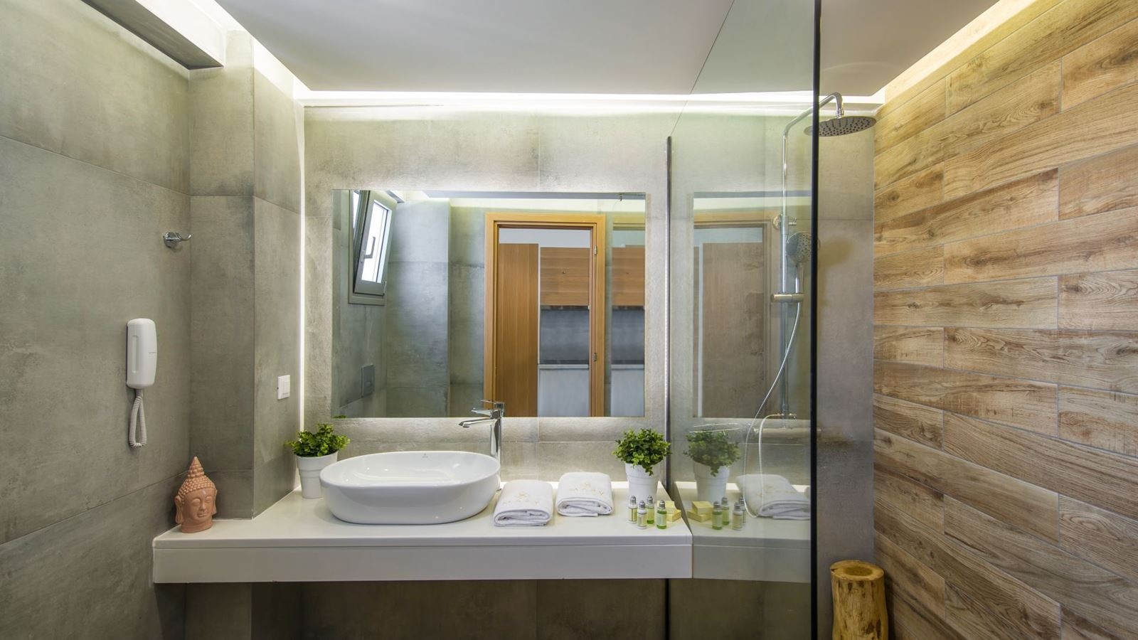 rooms-suite-ground-floor