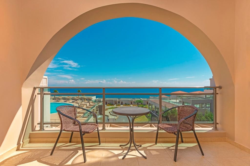 rooms-superior-sea-view-with-balcony-or-terrace