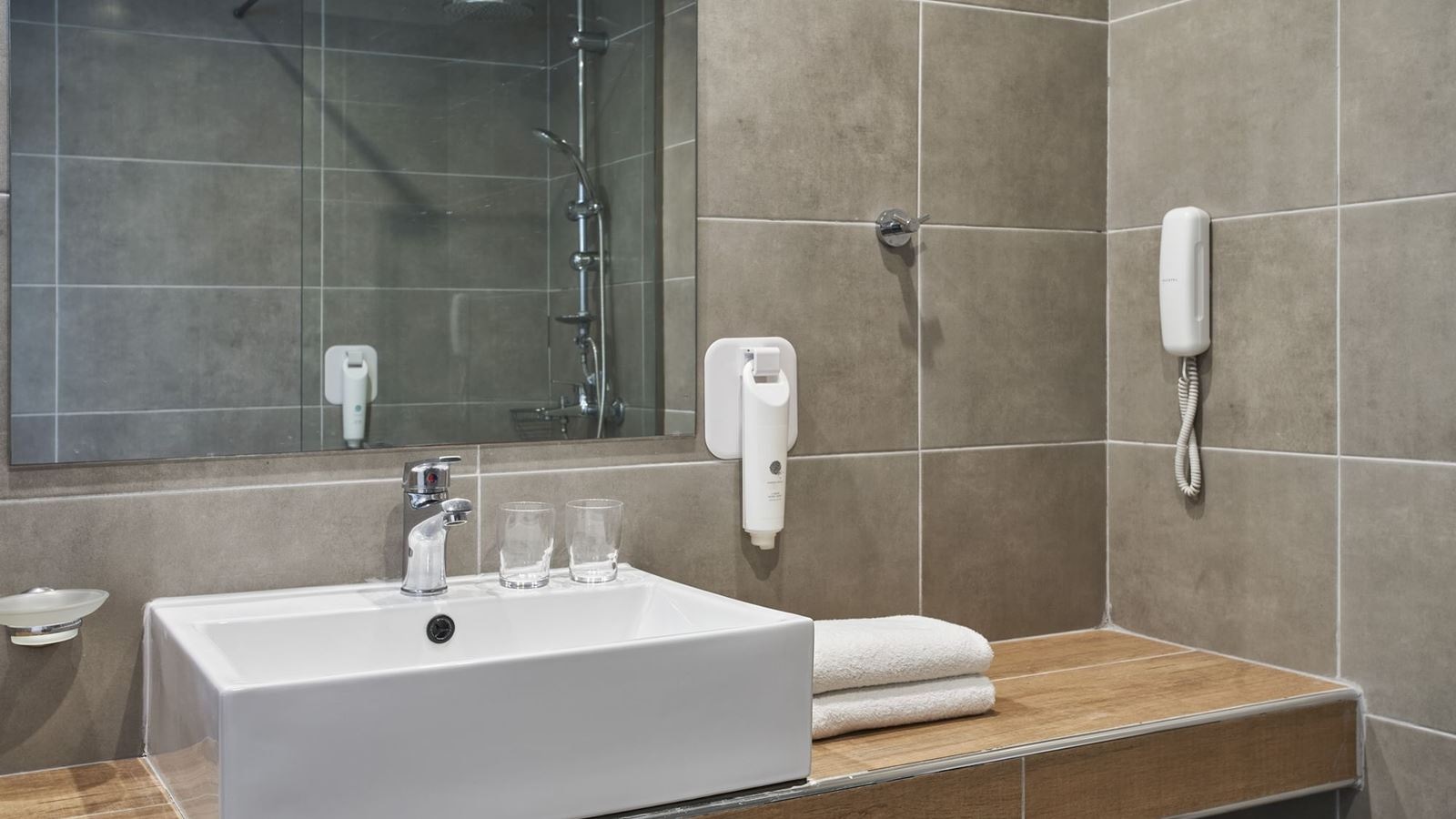 rooms-superior-family-room-sea-view